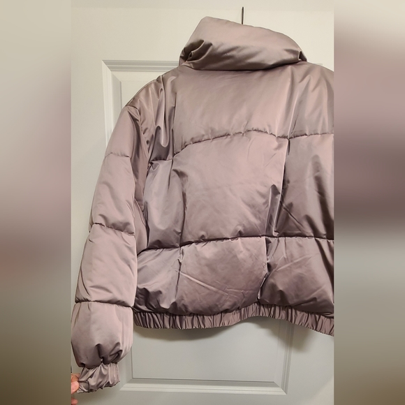 Abercrombie & Fitch Puffer Jacket - Picture 7 of 7